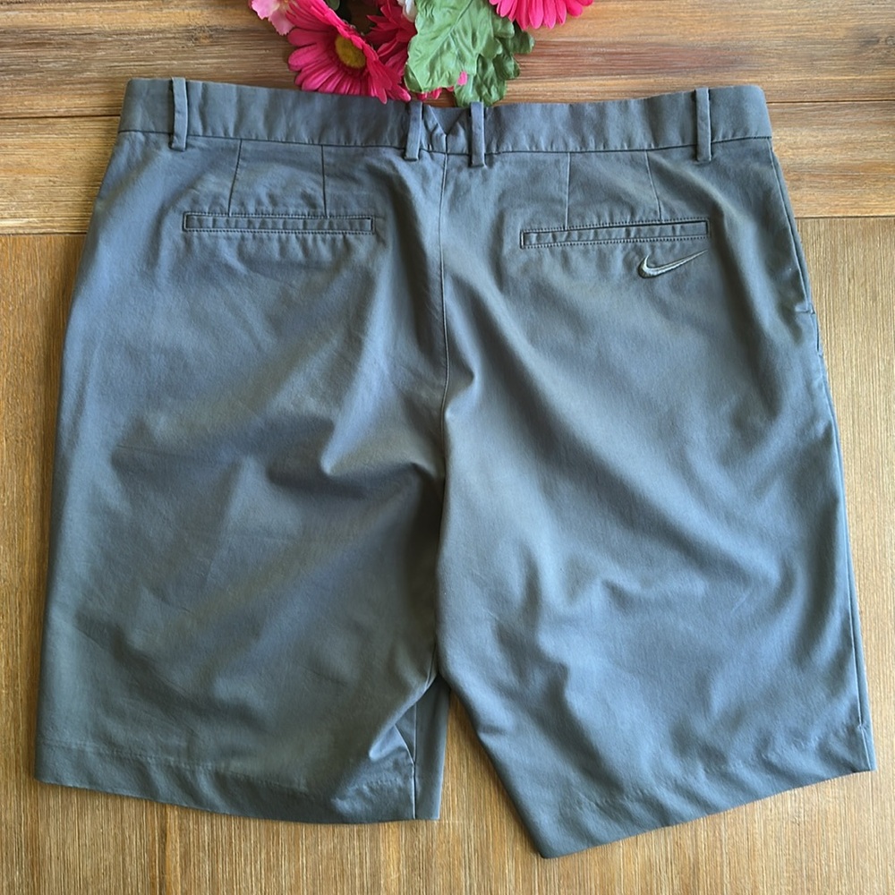 Men's Nike Modern Fit Dri-Fit Golf Shorts Size 38 Gray - Picture 4 of 9